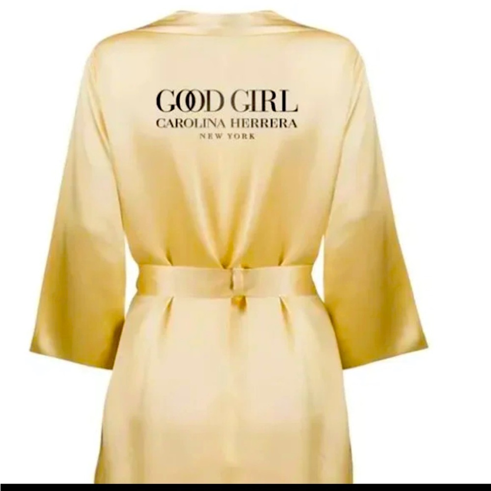 NWOT: Carolina Herrera Good Girl Silk Robe Gold Color One Size NEW #8
